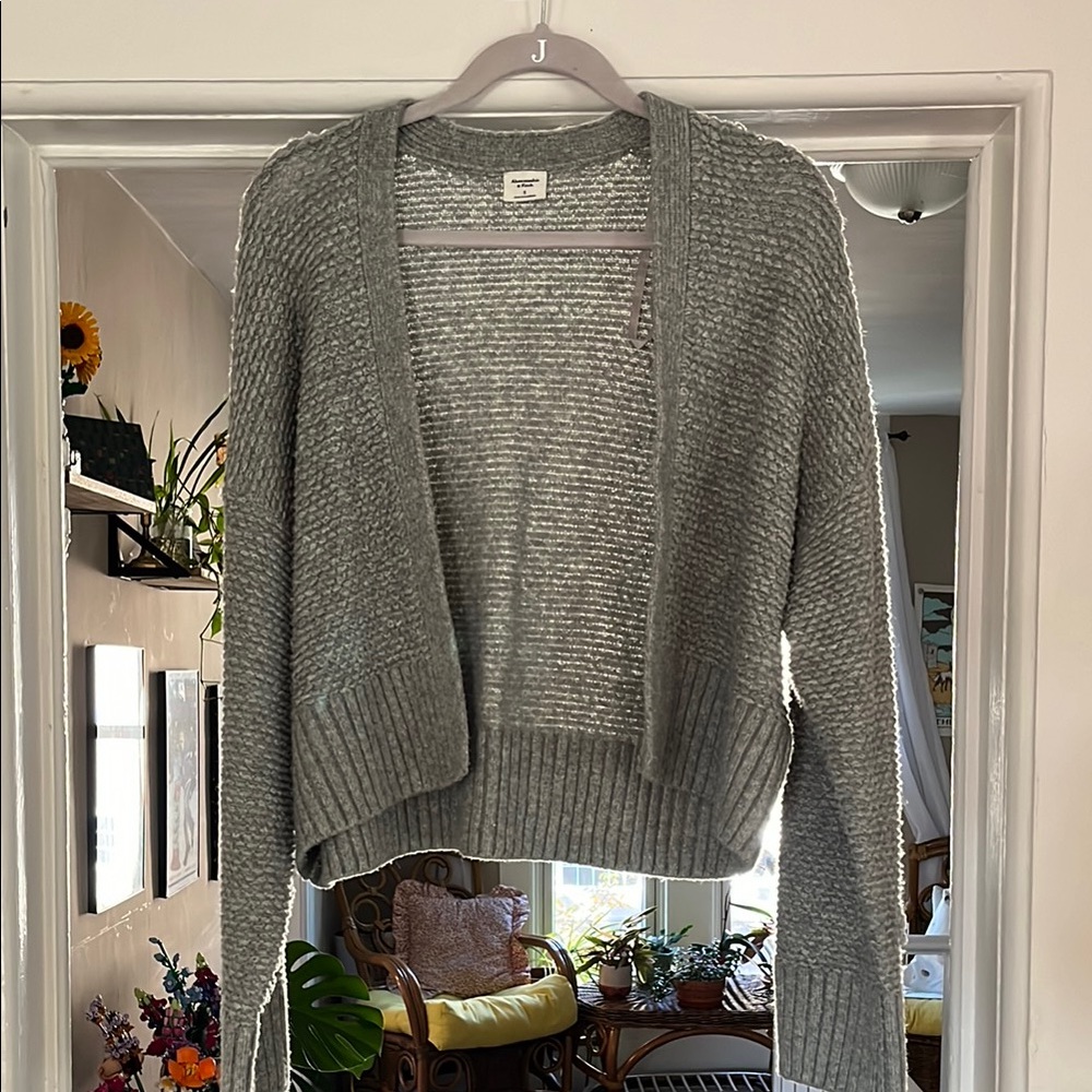 Abercrombie and fitch cropped cardigan